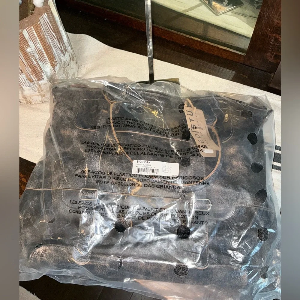 NWT Bed Stu Leather Big Fork Crossbody Tote Shoulder Bag Black Lux MSRP $365 - Picture 11 of 12